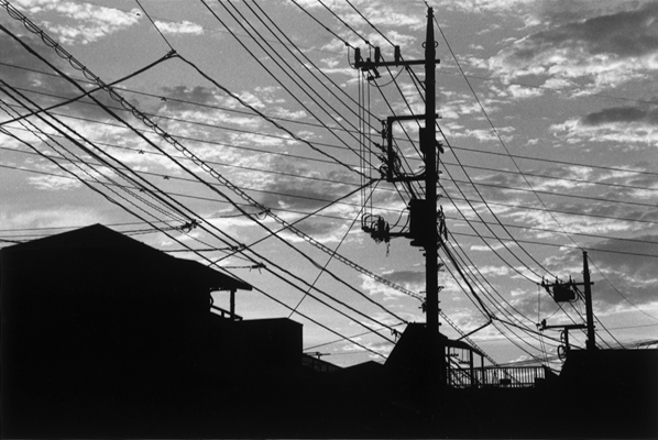 �M�������[4